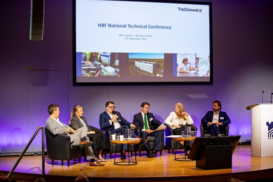 main stage with 5 speakers