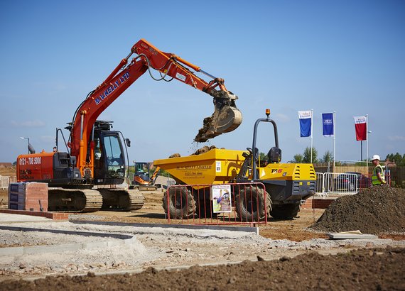 _17A5883 - TW Lifestyle - Construction Warwick 2 LR